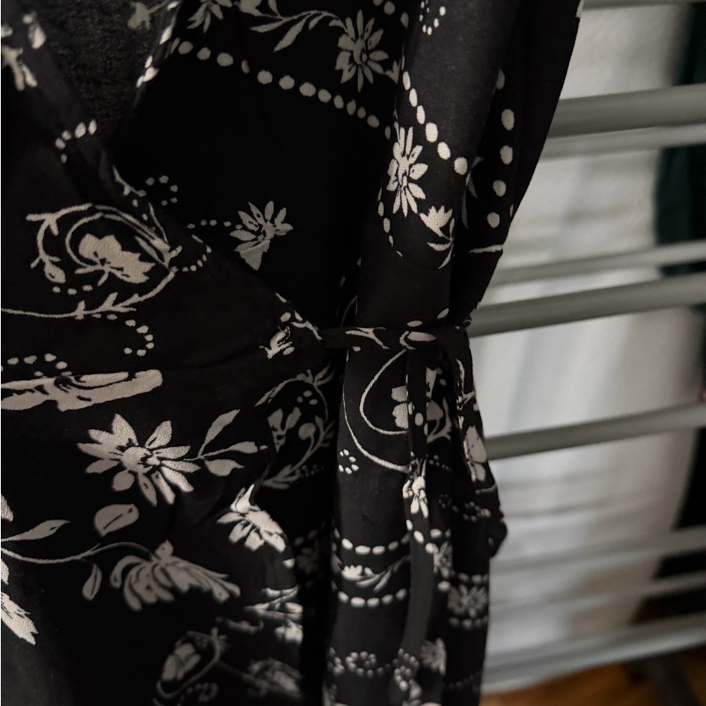 Lovestitch Black and White Floral Maxi Dress - Picture 4 of 6